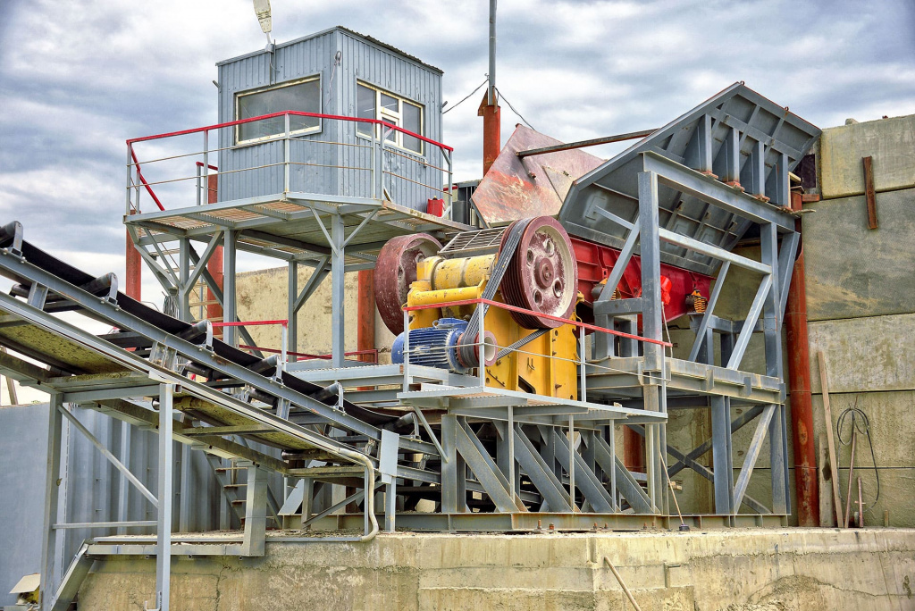 Производство щековых дробилок - МКЗ №1